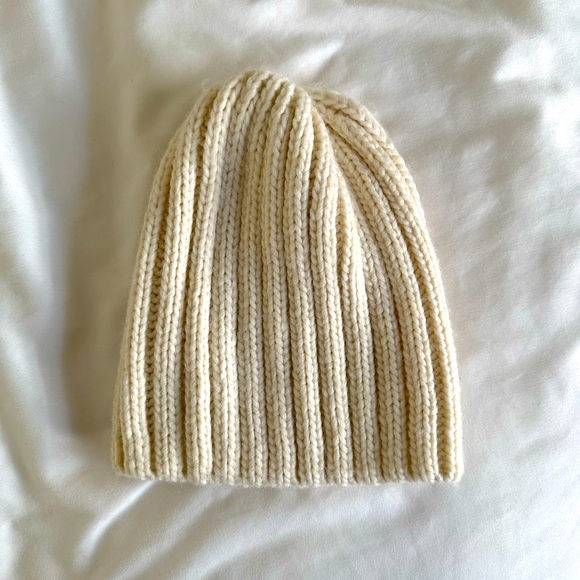 American Eagle cream knit beanie - Picture 1 of 2